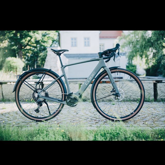 CUBE Nuroad Hybrid C:62 Race 400X FE 2027 Gravel sähköpyörä